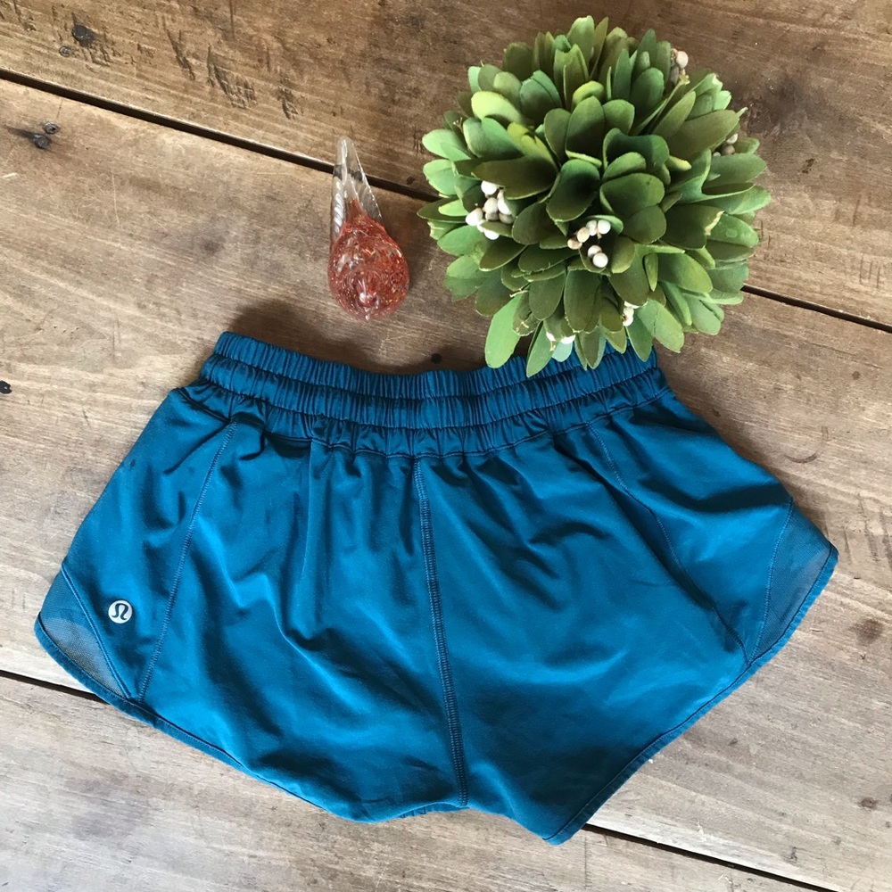 Lululemon Hotty Hot Short 2.5in